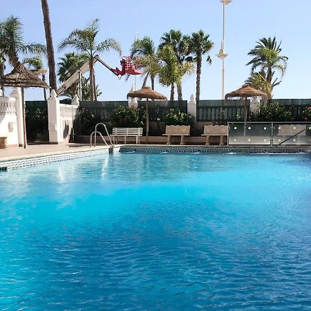 Apartamento 2 Dormitorios En Primera Linea De Playa San Cristobal Альмуньекар Экстерьер фото