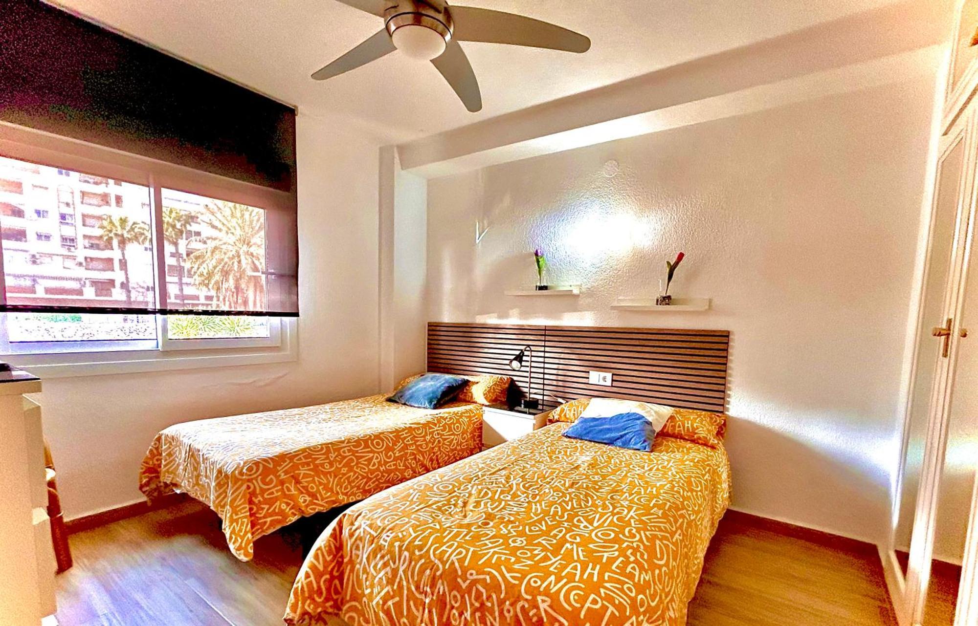 Apartamento 2 Dormitorios En Primera Linea De Playa San Cristobal Альмуньекар Экстерьер фото
